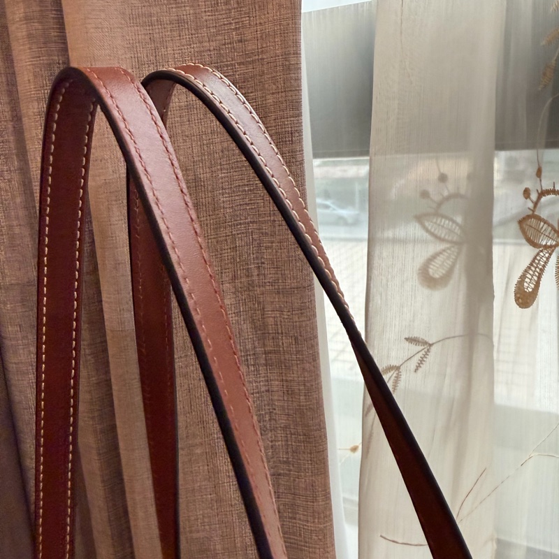 Loewe草編肩背包/手提包  夏天必備 誠可議價-5