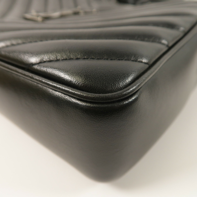 SAINT LAURENT 牛皮皮革Lou Camera Bag銀扣肩背袋-10