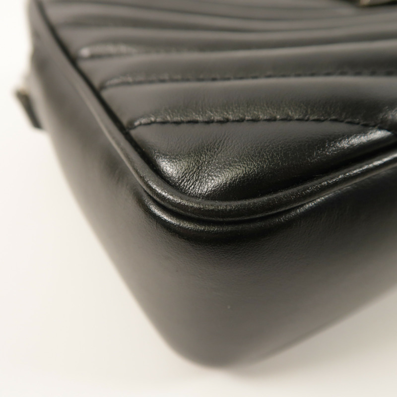 SAINT LAURENT 牛皮皮革Lou Camera Bag銀扣肩背袋-11