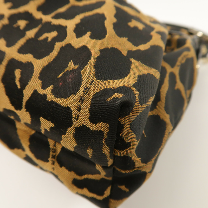 FENDI 帆布Shoulder Bag金扣肩背袋-10