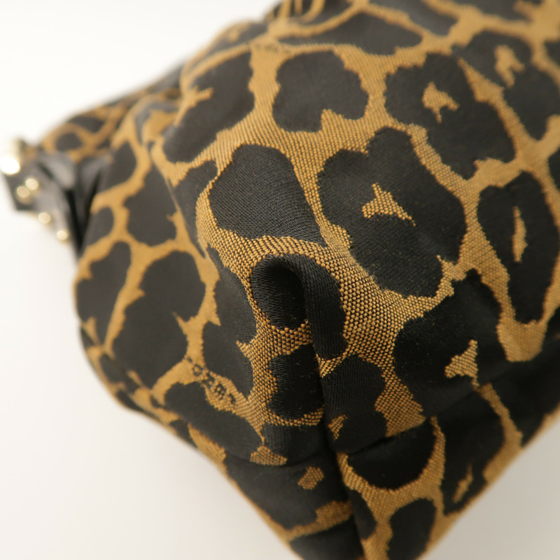 FENDI 帆布Shoulder Bag金扣肩背袋-11