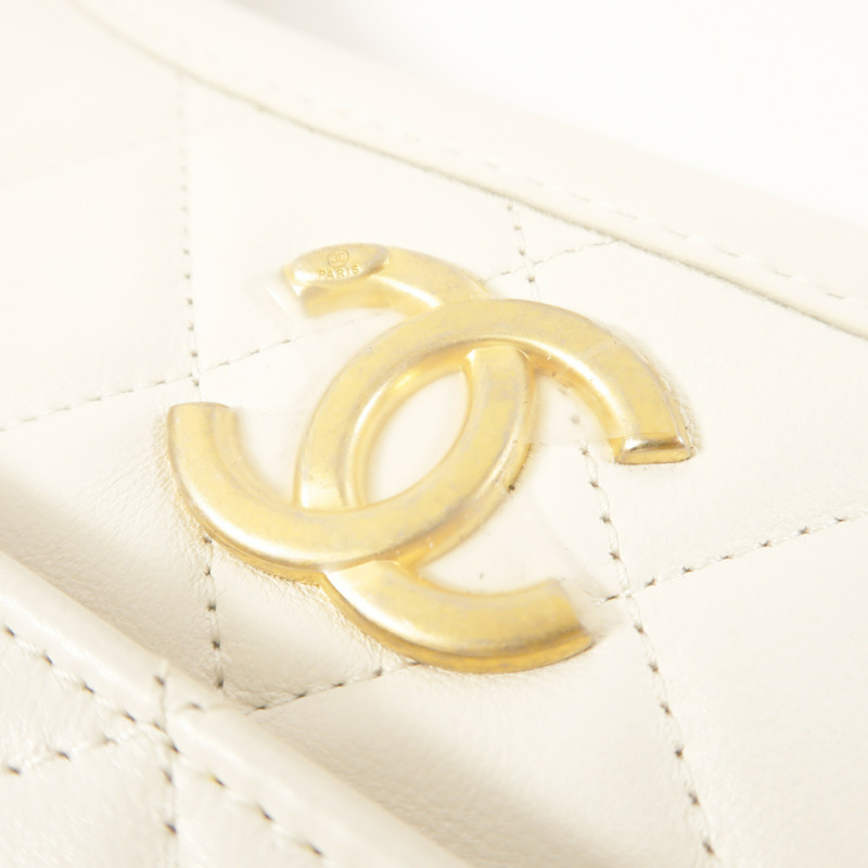 CHANEL 牛皮皮革Hobo Bag金扣鏈帶手挽肩背兩用袋-8