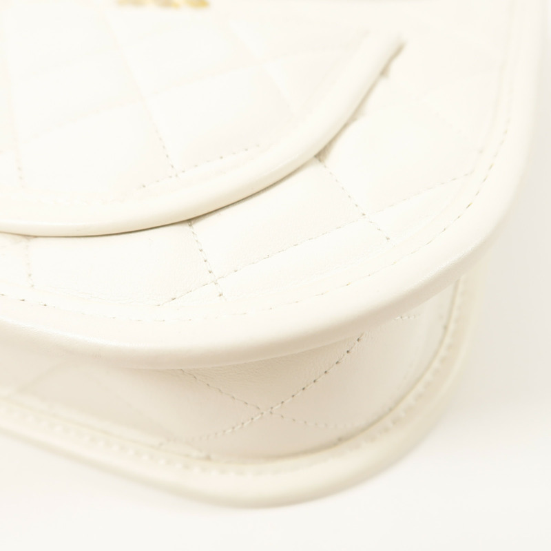 CHANEL 牛皮皮革Hobo Bag金扣鏈帶手挽肩背兩用袋-9