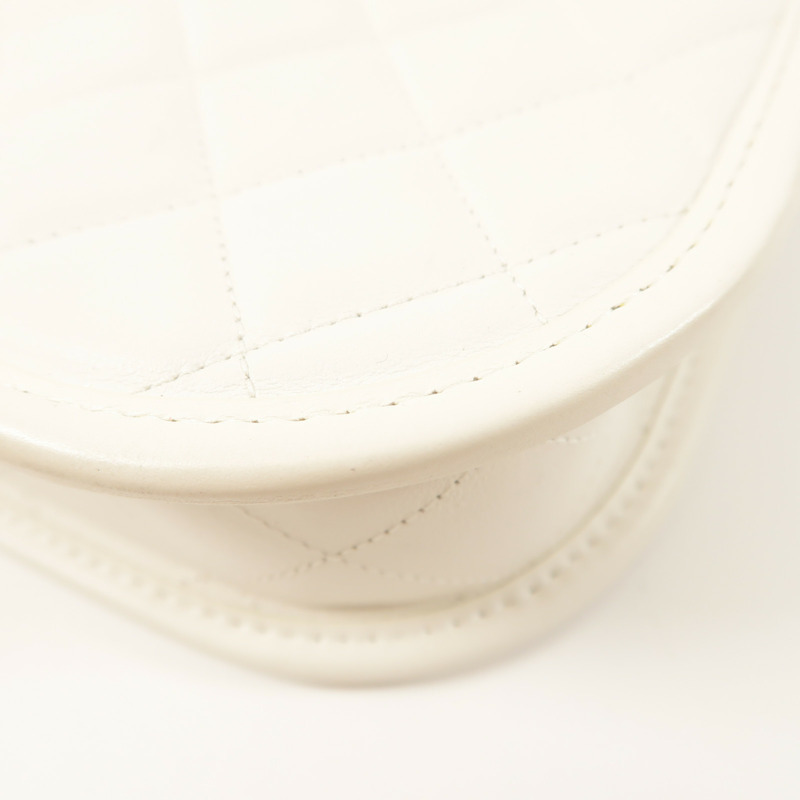 CHANEL 牛皮皮革Hobo Bag金扣鏈帶手挽肩背兩用袋-11