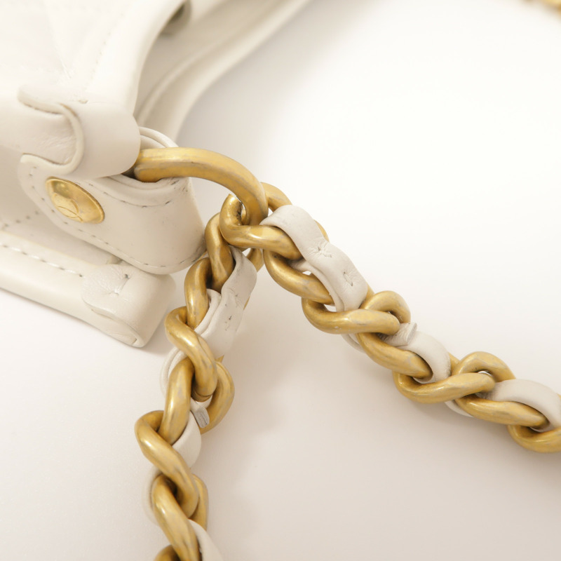 CHANEL 牛皮皮革Hobo Bag金扣鏈帶手挽肩背兩用袋-13