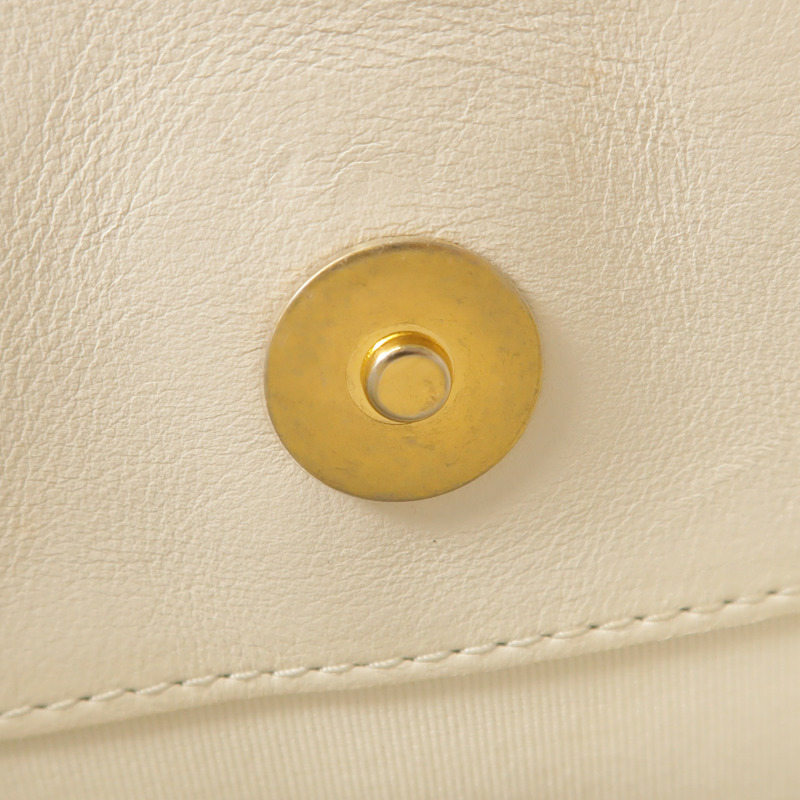 CHANEL 牛皮皮革Hobo Bag金扣鏈帶手挽肩背兩用袋-15