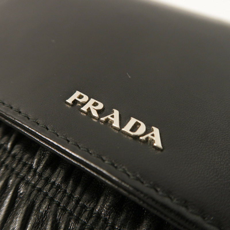 PRADA 牛皮皮革Shoulder銀扣肩背袋-12