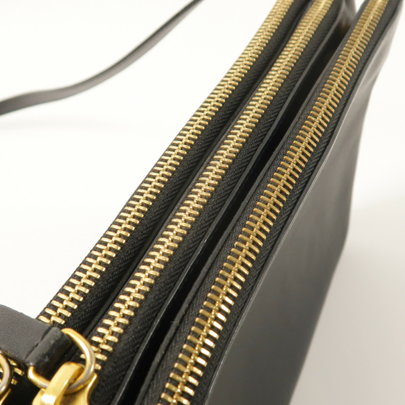 CELINE 羊皮皮革Trio金扣肩背袋-16