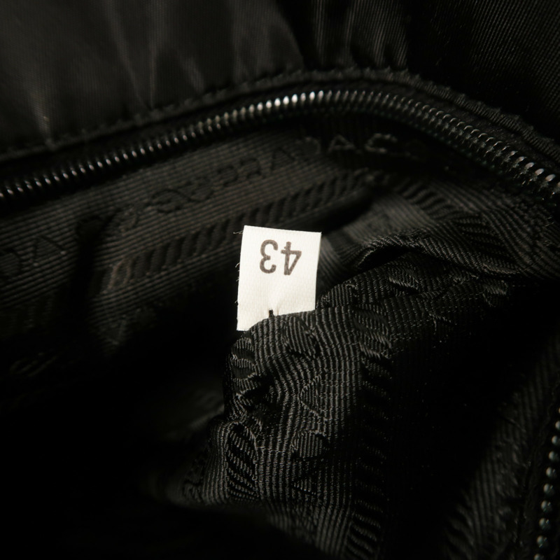 PRADA 尼龍Tote Bag金扣鏈帶肩背袋-8