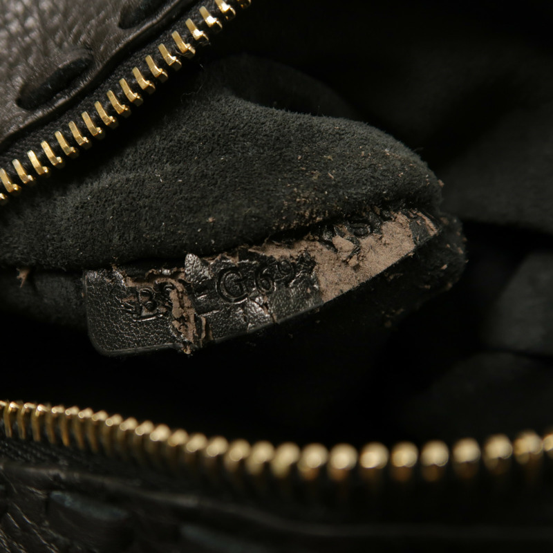 Valentino 牛皮皮革Rockee Fringe Tote Bag金扣手挽袋-6