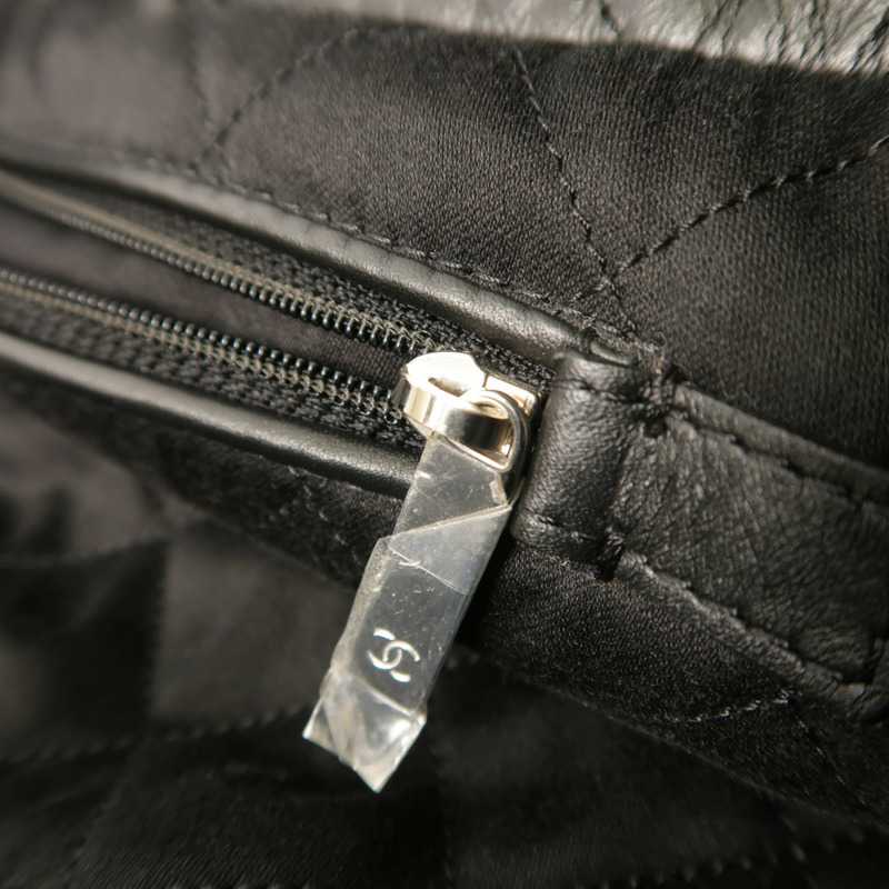 CHANEL 牛皮皮革22 Small鏈帶肩背袋-14