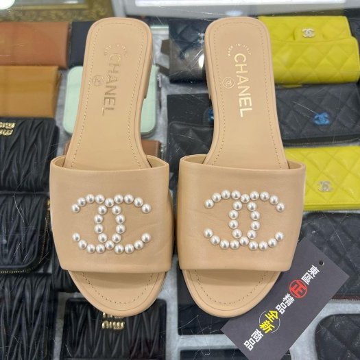 東區正精品㊣CHANEL G38360 全新香奈兒駝色全皮珍珠雙C鞋拖鞋 36.5號 RZ6301-0