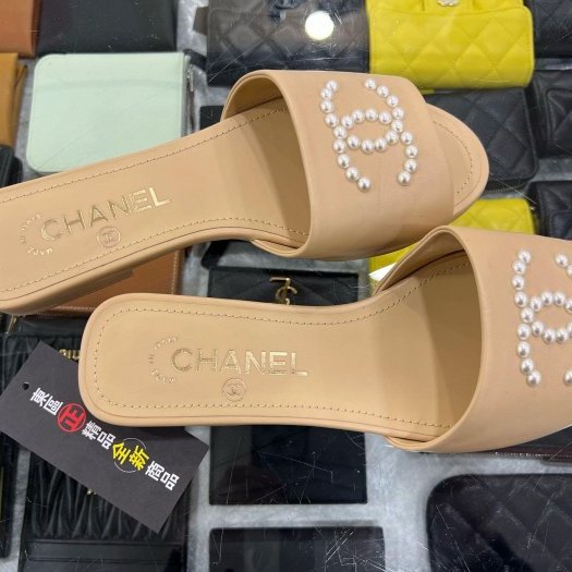 東區正精品㊣CHANEL G38360 全新香奈兒駝色全皮珍珠雙C鞋拖鞋 36.5號 RZ6301-2