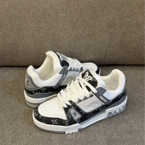 LV trainer灰牛仔