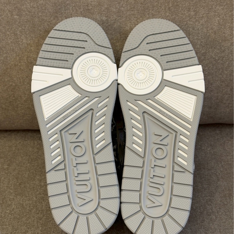 LV trainer灰牛仔-6