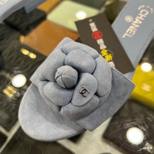 東區正精品㊣CHANEL G45499全新香奈兒藍色山茶花麂皮金雙C涼鞋拖鞋 36.5號 RZ6303-1