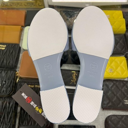 東區正精品㊣CHANEL G45499全新香奈兒藍色山茶花麂皮金雙C涼鞋拖鞋 36.5號 RZ6303-9