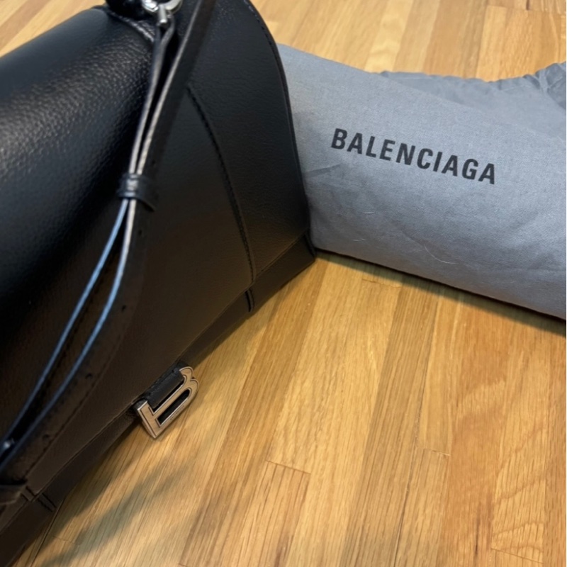 BALENCIAGA 沙漏包中號-17