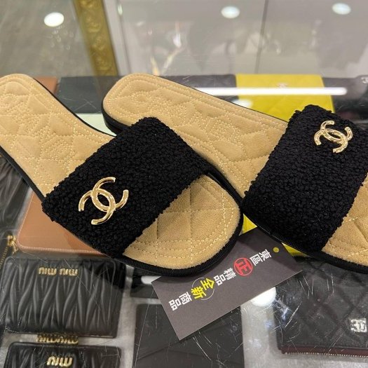 東區正精品㊣CHANEL G45038 全新香奈兒黑色絨毛金雙C涼鞋拖鞋 37號 RZ6305-2