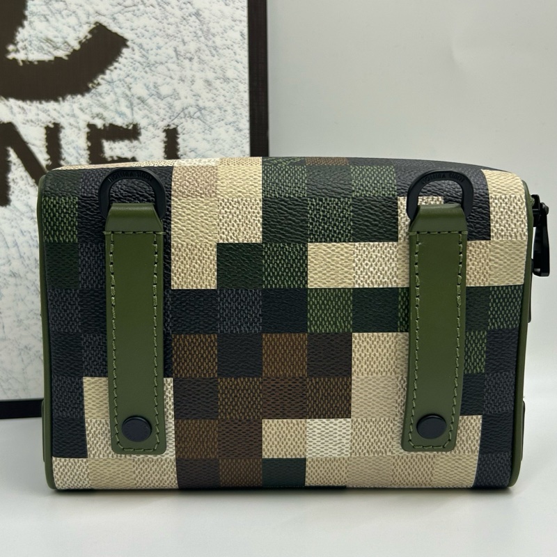 Lv Trail 塗層帆布 菲董迷彩 斜挎包 胸包 約長18.5cm 寬11cm 高12.5cm-2