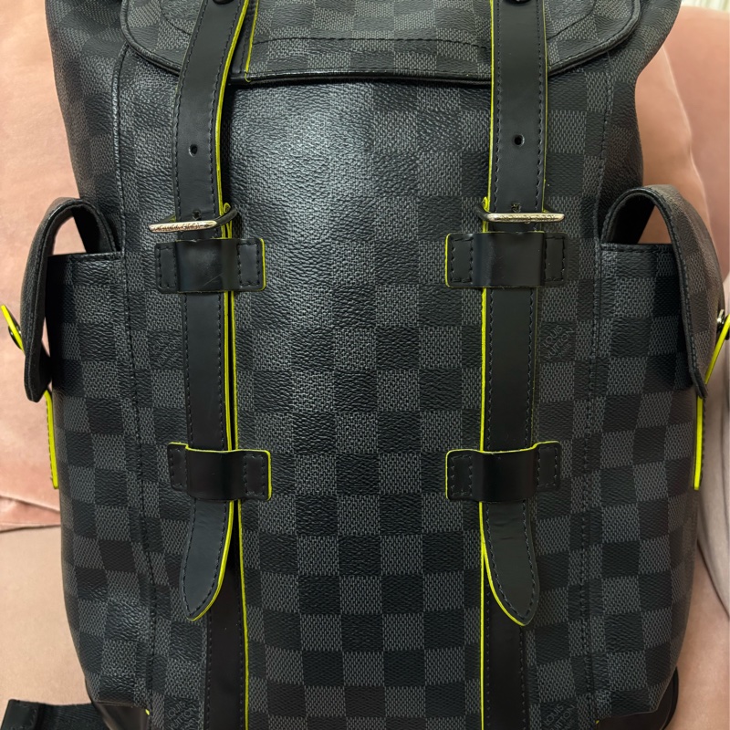 Louis Vuitton Christopher PM Damier Graphite 綠邊季節款 LV 男後背包-9