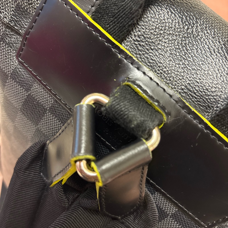 Louis Vuitton Christopher PM Damier Graphite 綠邊季節款 LV 男後背包-28