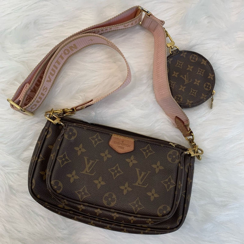 LV老花五合一金扣手挽肩背棕色包-1