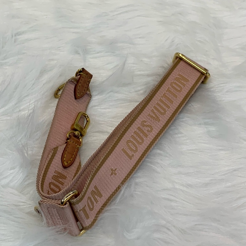 LV老花五合一金扣手挽肩背棕色包-9