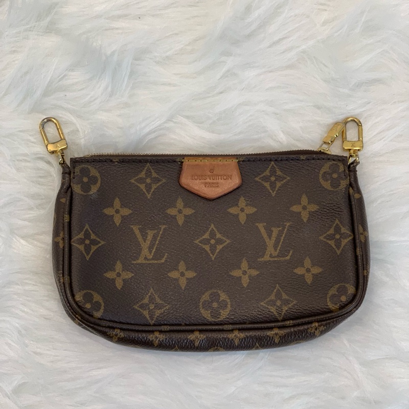 LV老花五合一金扣手挽肩背棕色包-10