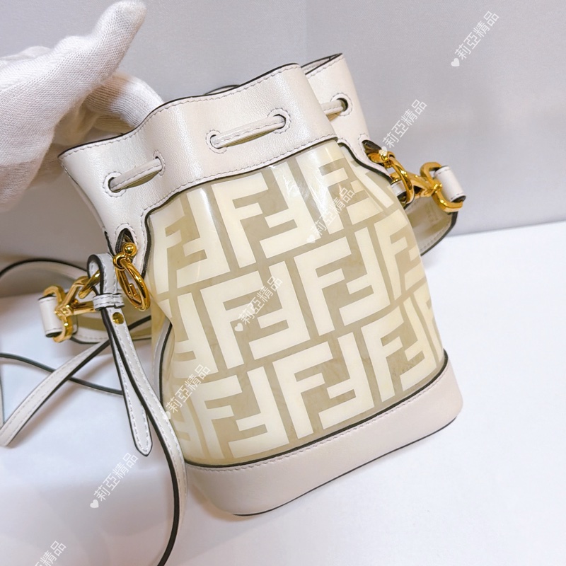 莉亞精品♡ Fendi 白老花水桶包二手美包-2