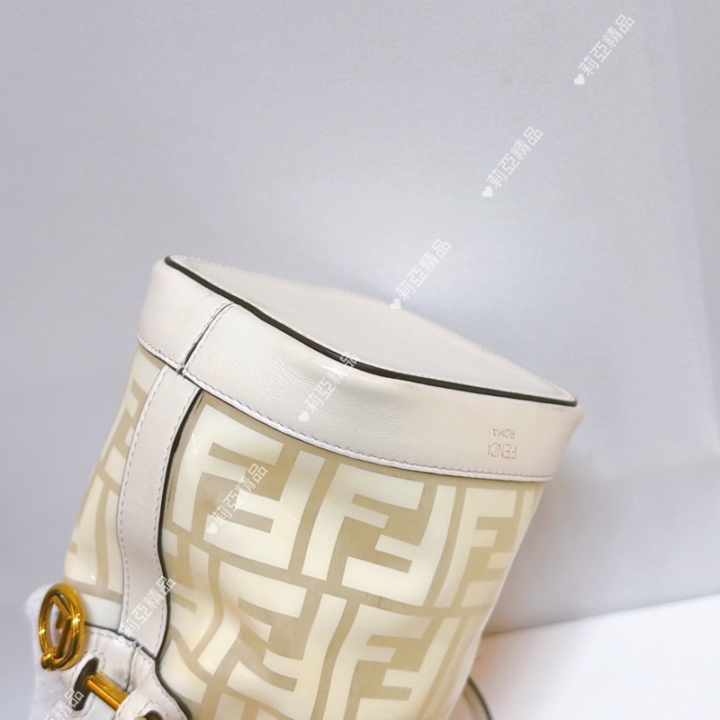 莉亞精品♡ Fendi 白老花水桶包二手美包-8