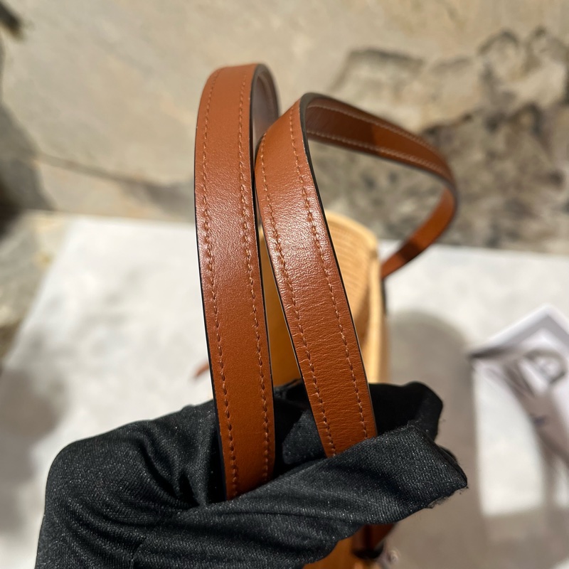 Loewe棕色邊方型竹編包-8