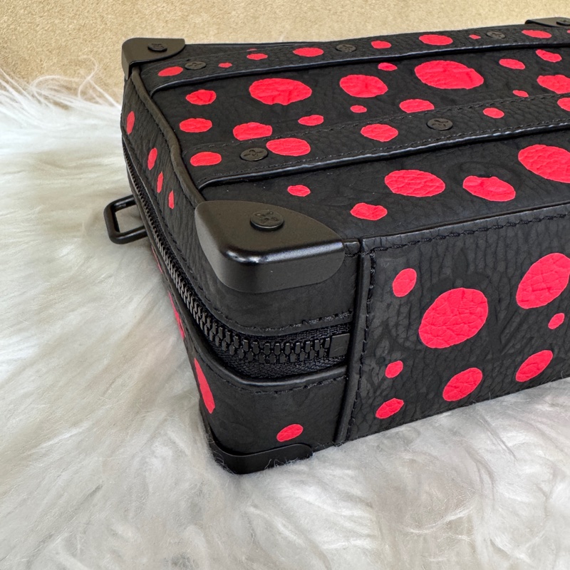 LV Solf Trunk x YK 草間彌生聯名款 晶片 近全新-5