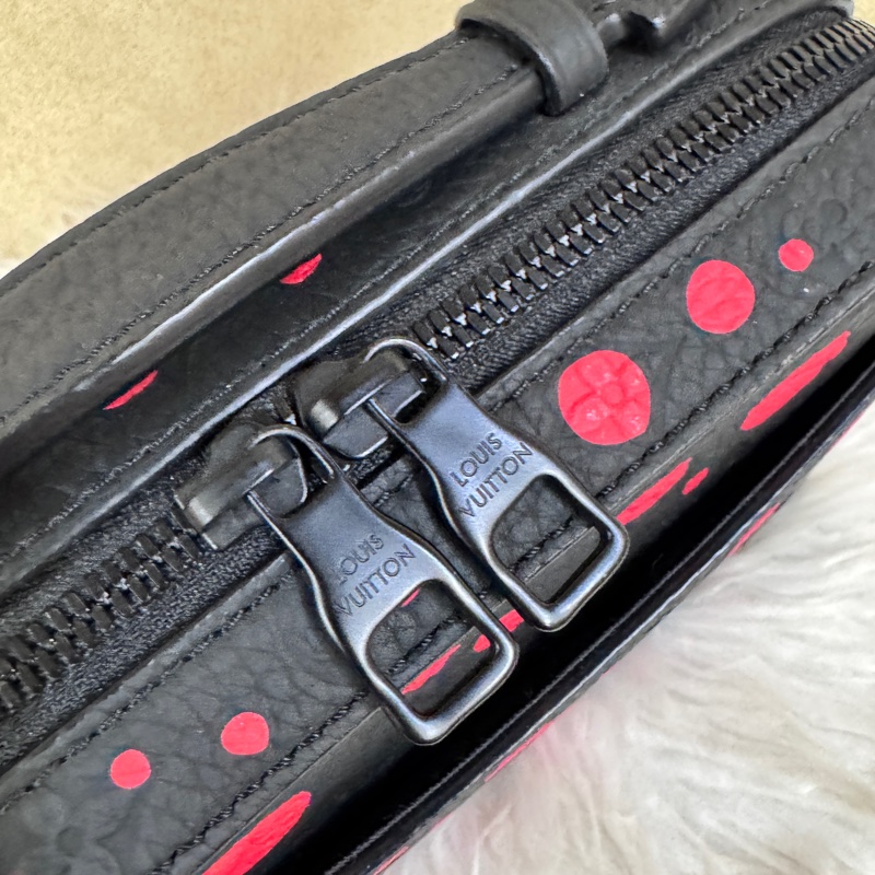 LV Solf Trunk x YK 草間彌生聯名款 晶片 近全新-8