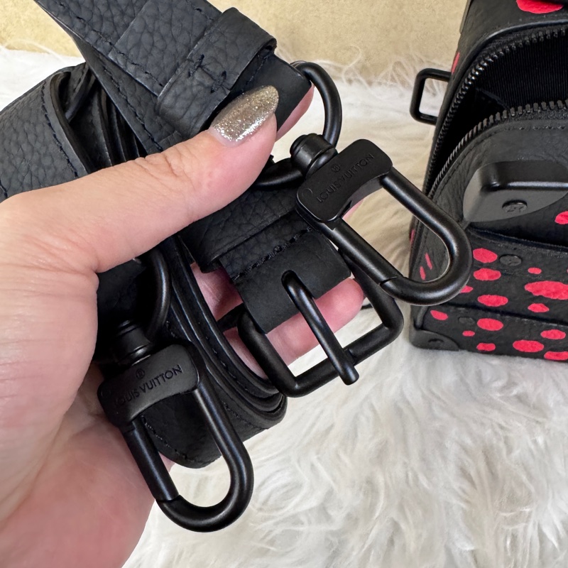 LV Solf Trunk x YK 草間彌生聯名款 晶片 近全新-11