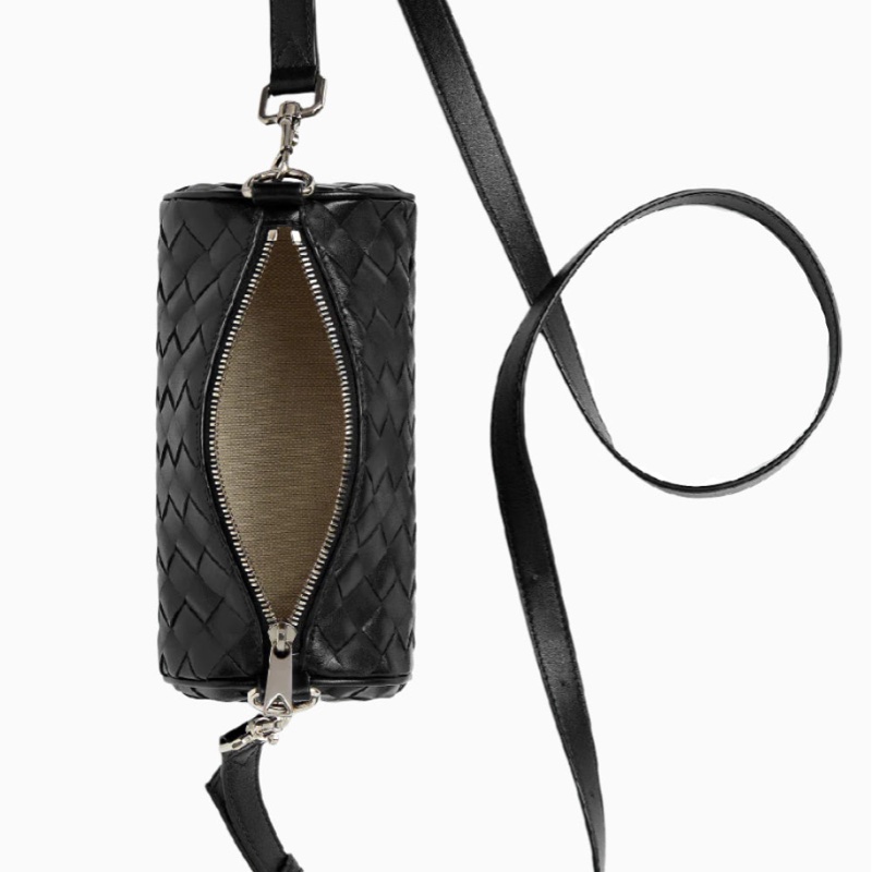 BV bottega veneta barrel 斜背包 圓筒包-1