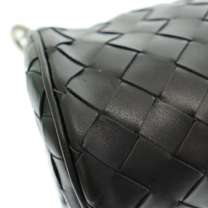 BV bottega veneta barrel 斜背包 圓筒包-10