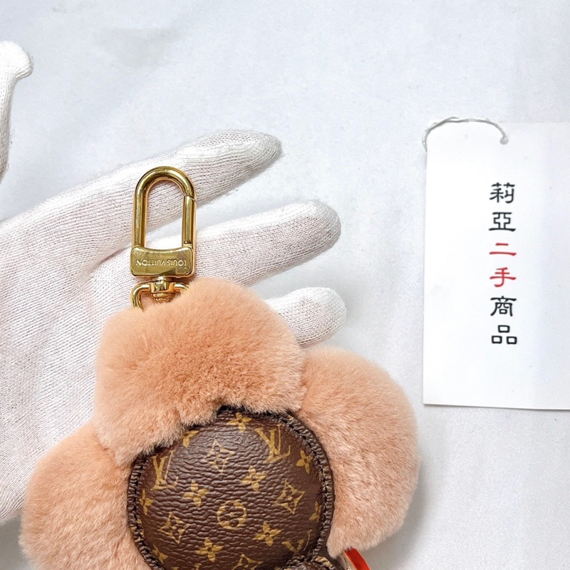 莉亞精品♡ LV Vivienne 水貂掛飾 粉 二手美品-8