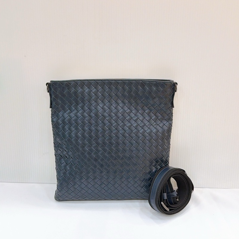 莉亞精品♡ BV 小編織深藍拉鍊斜背包 二手-0