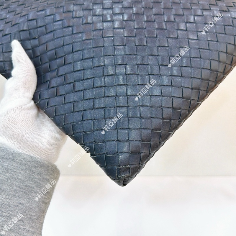 莉亞精品♡ BV 小編織深藍拉鍊斜背包 二手-7