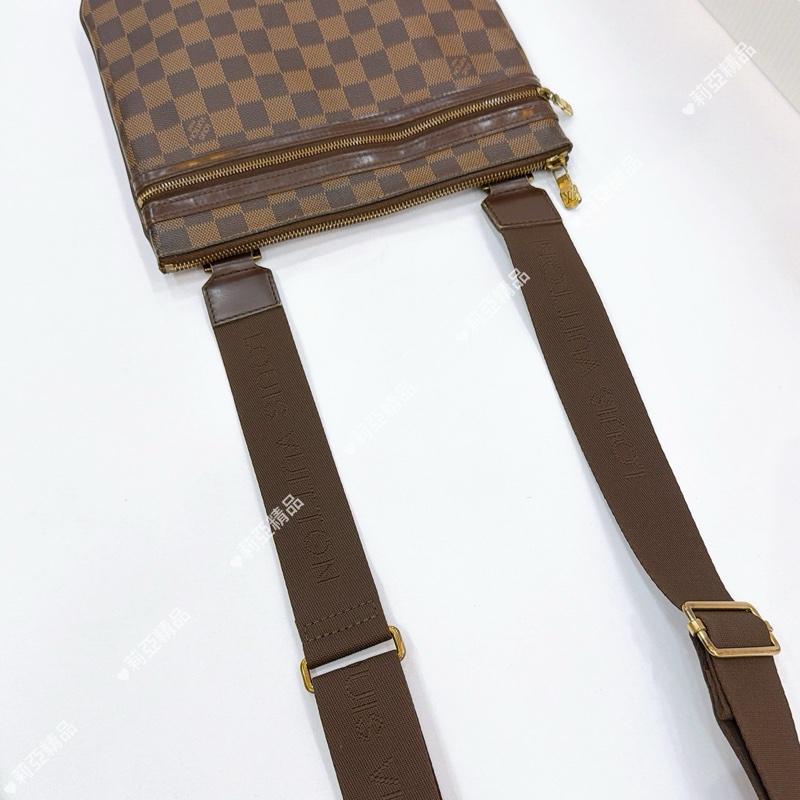莉亞精品♡ LV N51111 棋盤格拉鍊斜背包 二手-9
