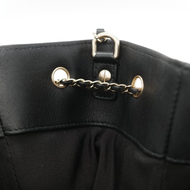 (超級新♥️閒置品)Chanel 香奈兒 黑色 菱格紋 山羊皮 皮穿練 鏈條 束口包 水桶包 斜挎包 AS1699-19