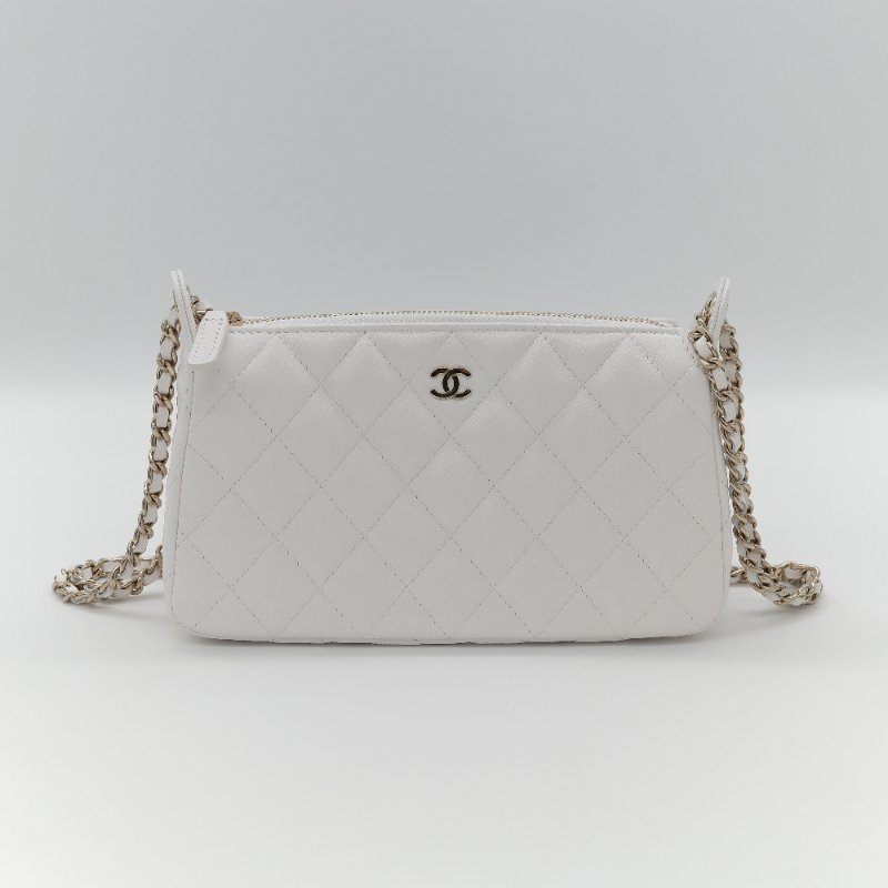(晶片款♥️白雪公主)Chanel 香奈兒 經典菱格紋 白色 小羊皮 皮穿鍊 腋下包 手拿包 肩背包-1