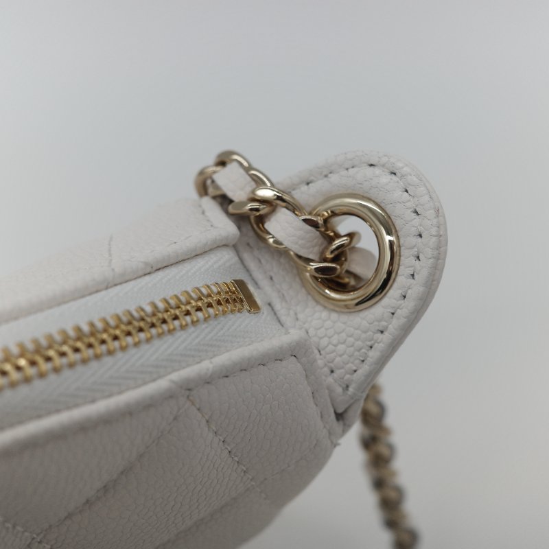 (晶片款♥️白雪公主)Chanel 香奈兒 經典菱格紋 白色 小羊皮 皮穿鍊 腋下包 手拿包 肩背包-13