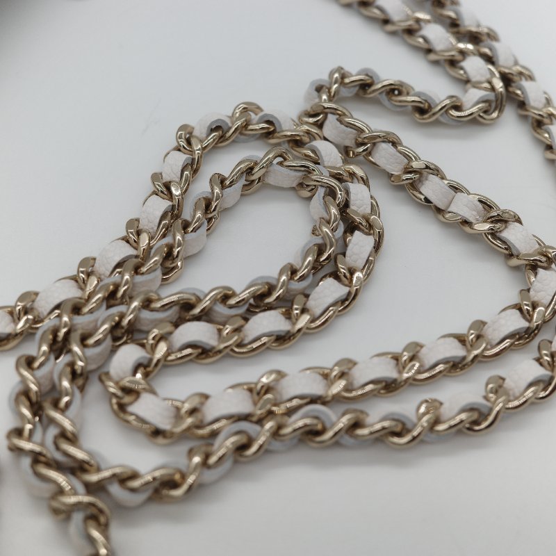 (晶片款♥️白雪公主)Chanel 香奈兒 經典菱格紋 白色 小羊皮 皮穿鍊 腋下包 手拿包 肩背包-16