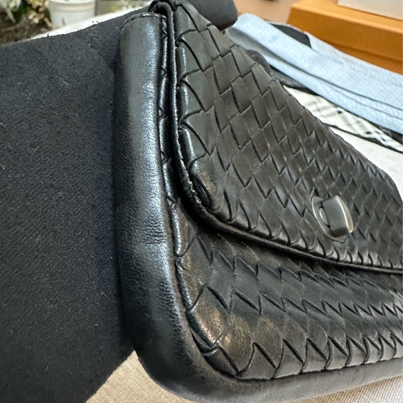 BOTTEGA VENETA 小包 斜背包 小廢包-11