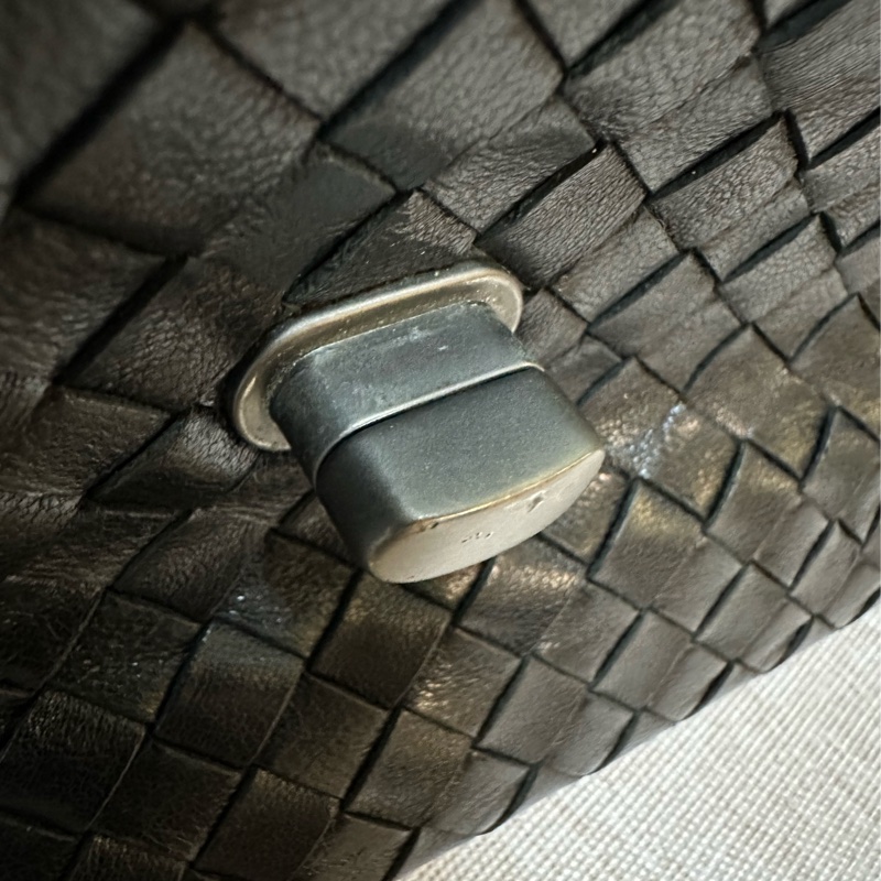 BOTTEGA VENETA 小包 斜背包 小廢包-17