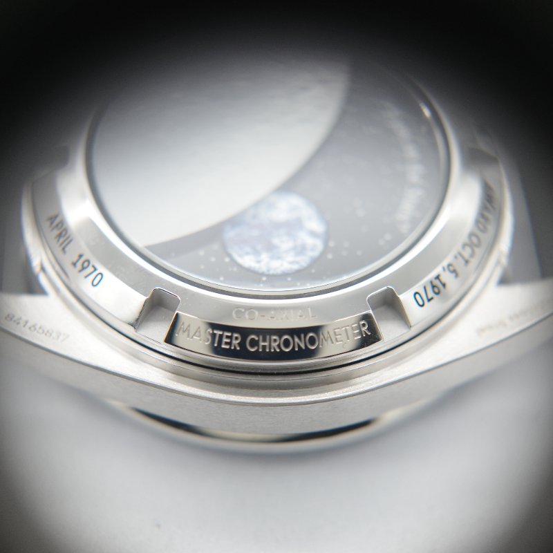 Omega 歐米茄 Speedmaster 超霸「史努比銀質獎」50 週年紀念版 銀白色 腕錶-15