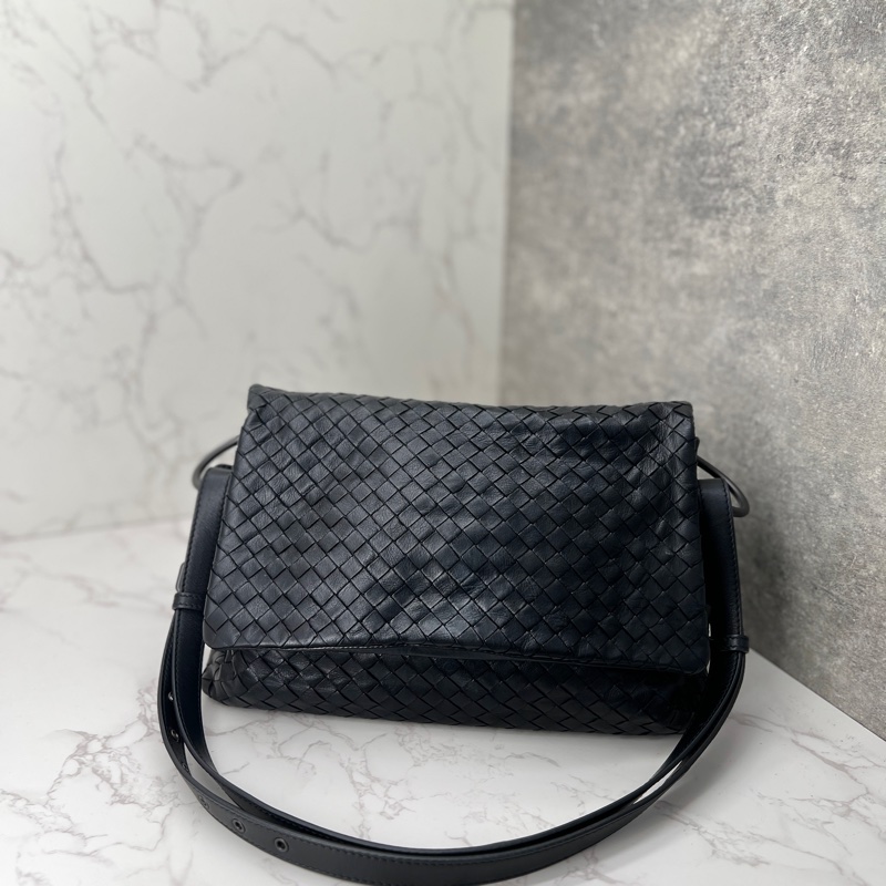 香緹國際精品 880 BV翻蓋編織肩背包 黑色-0