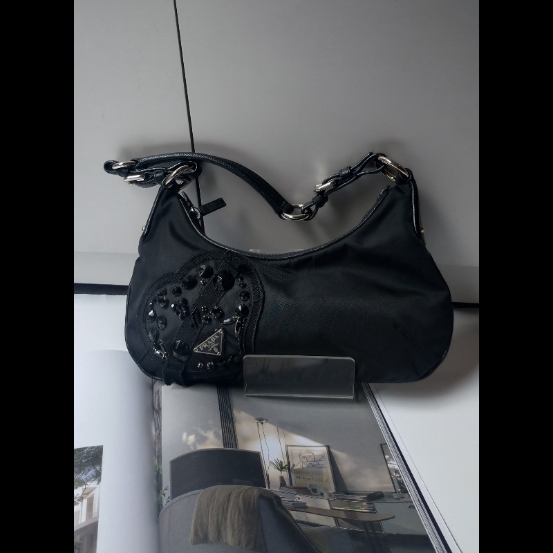 Prada 黑帆布水鑽愛心腋下包-0